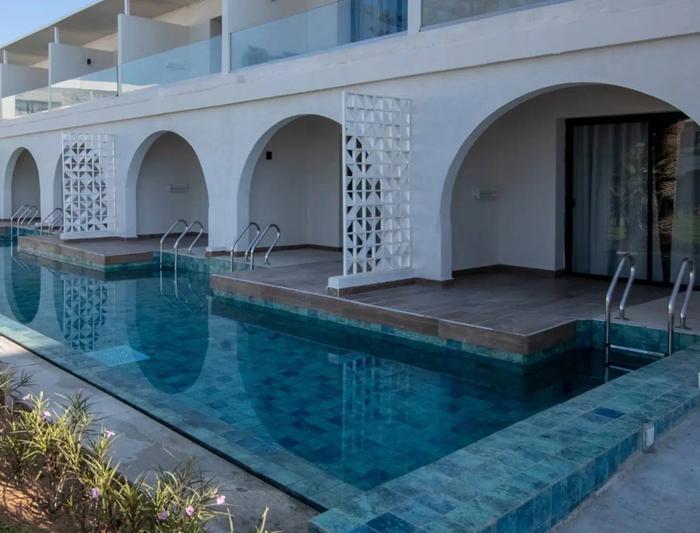 One Resort Premium