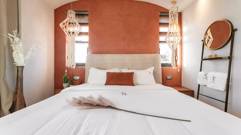 Cocooning Suites by Blue Carpet