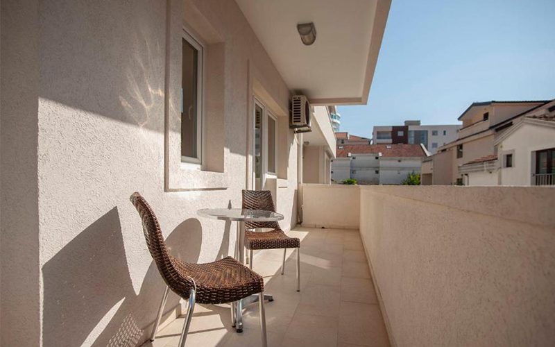 Mandir Apartmani