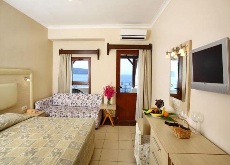 Forever Club Hotel