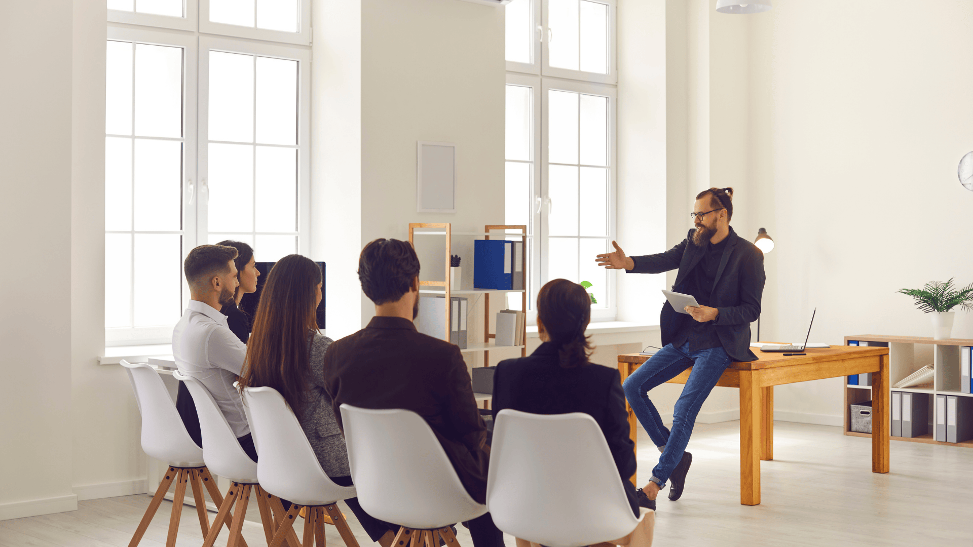 Leadership Paradox: Why Asking Beats Answering Today