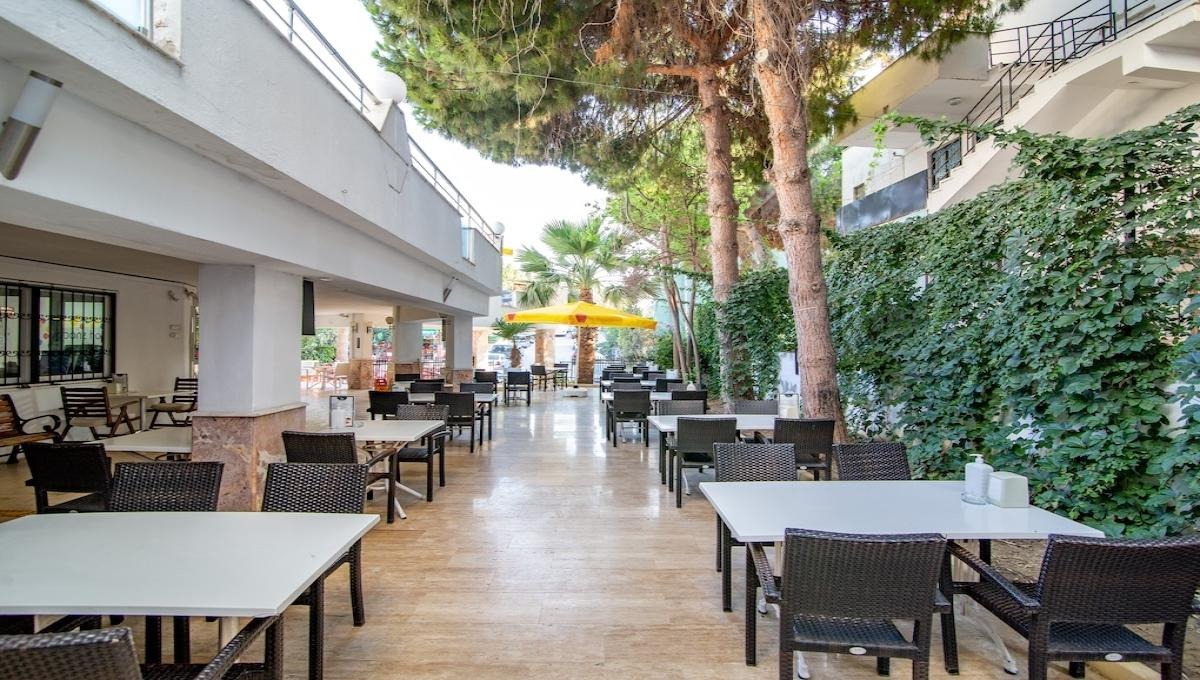 Ponz Hotel