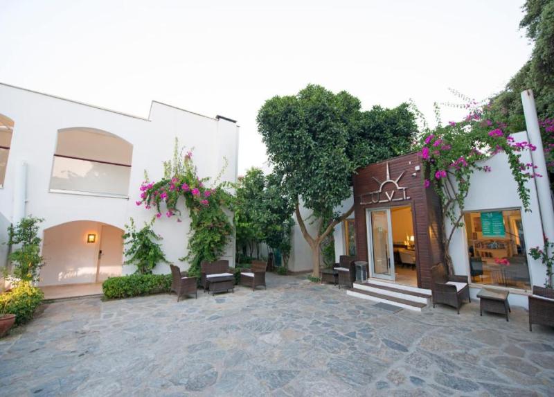 Costa Luvi Hotel