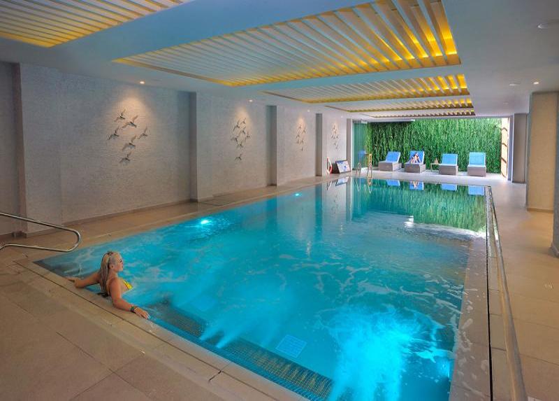Nelia Beach Hotel