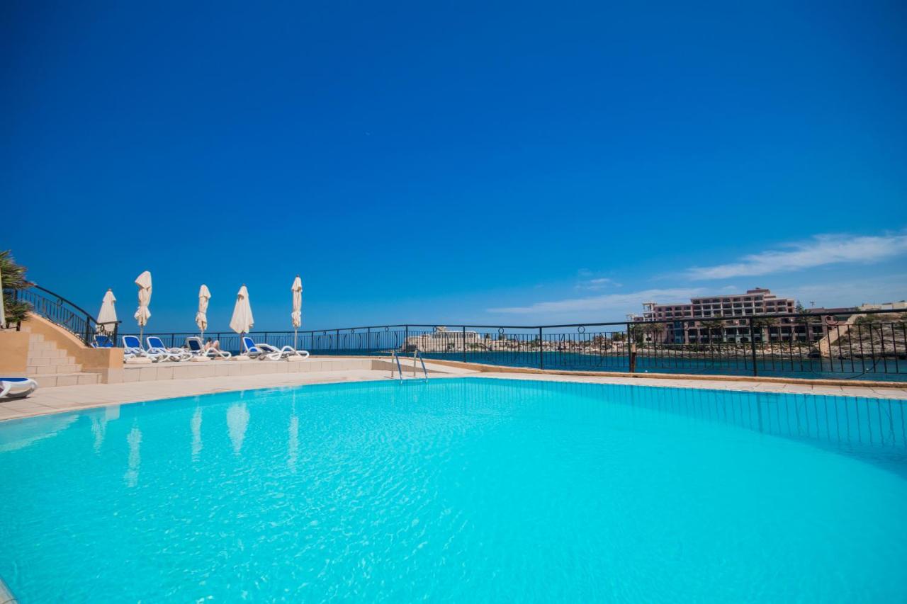 Hotel Marina Corinthia Beach Resort