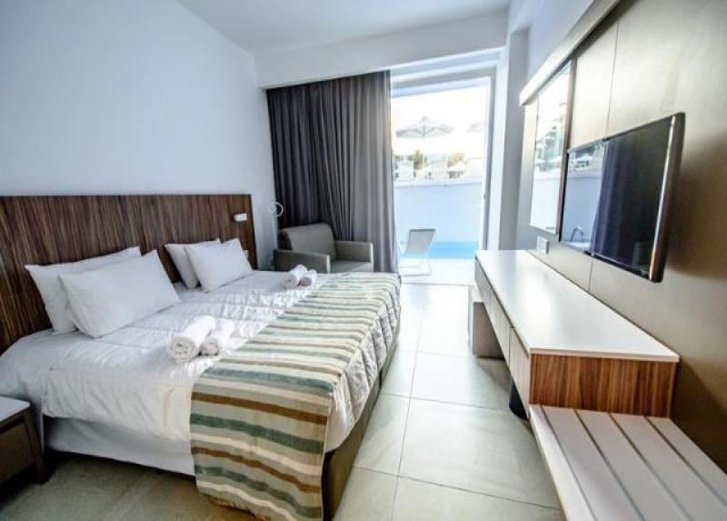 Eleana Hotel