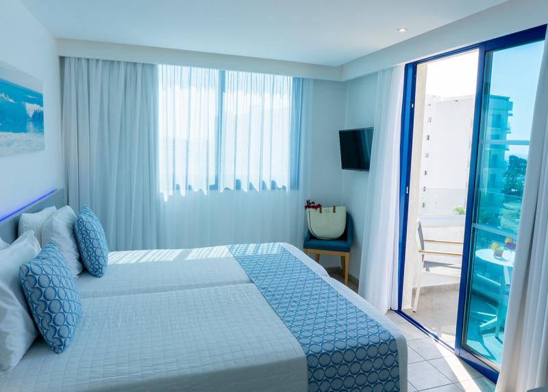 Anonymous Beach Adult 16+ Hotel