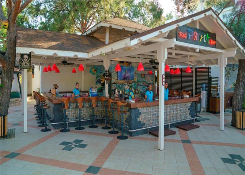 Pirates Beach Club Hotel