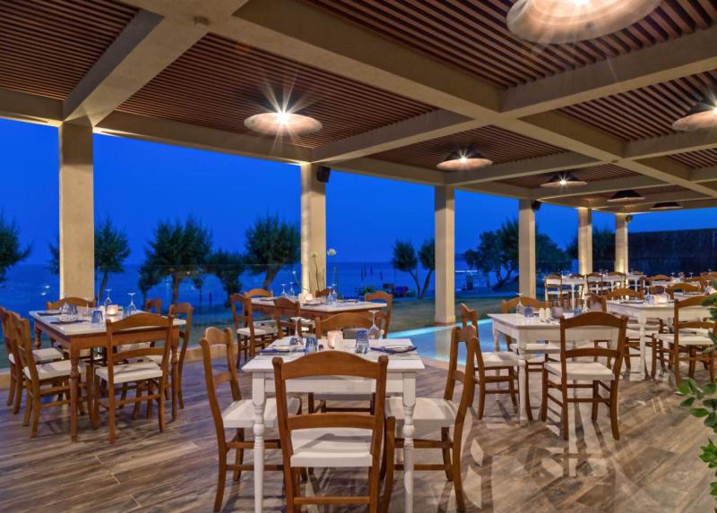 Amada Colossos Resort Hotel
