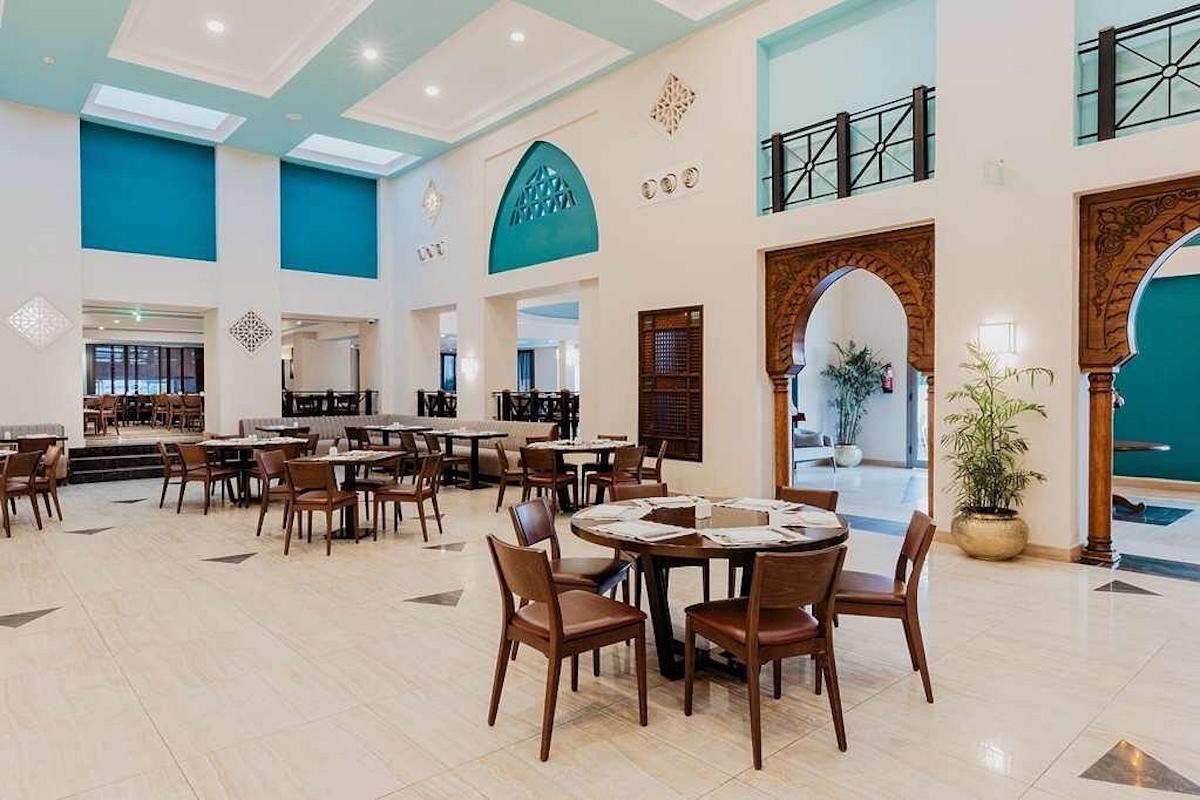 Reef Oasis Beach Resort