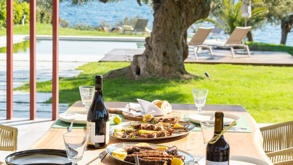 Luria Homes and Luxury Villas