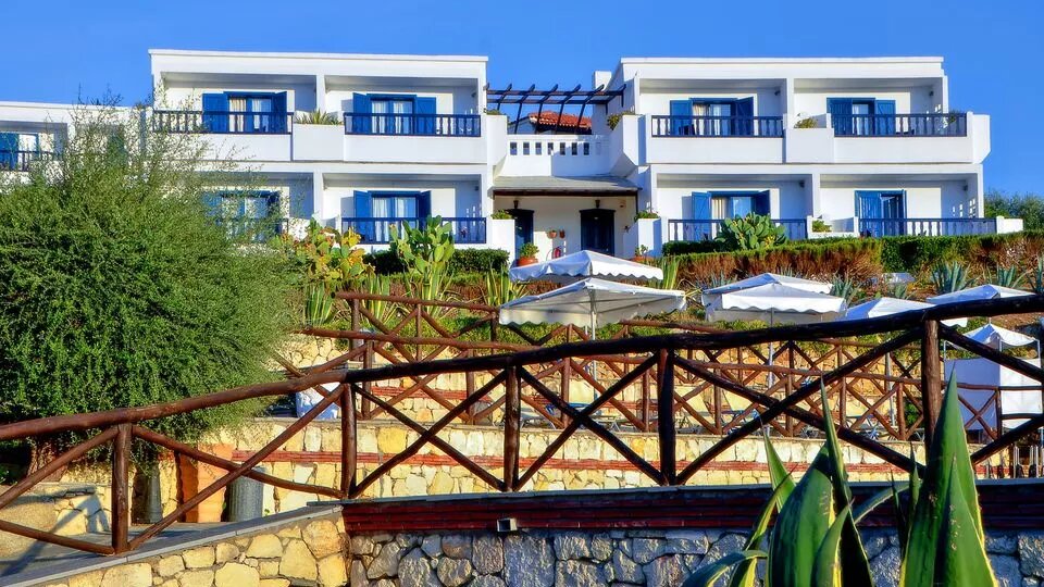 Agionissi Resort