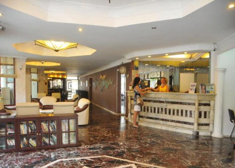 Azak Hotel