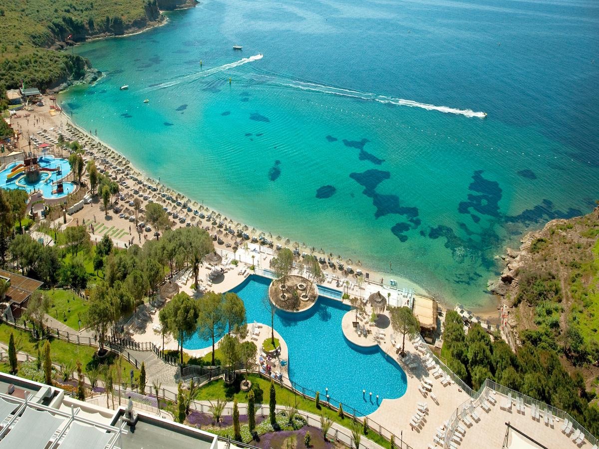 Aria Claros Beach & Spa Resort