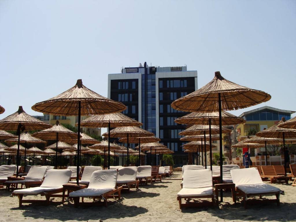 Hotel Supreme Resort
