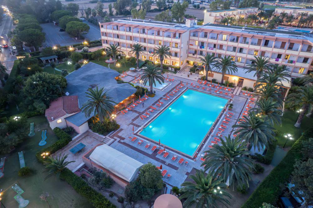 Hotel Oasis
