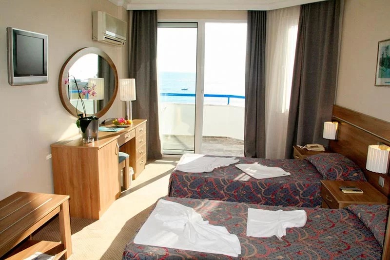 Elysee Beach Hotel