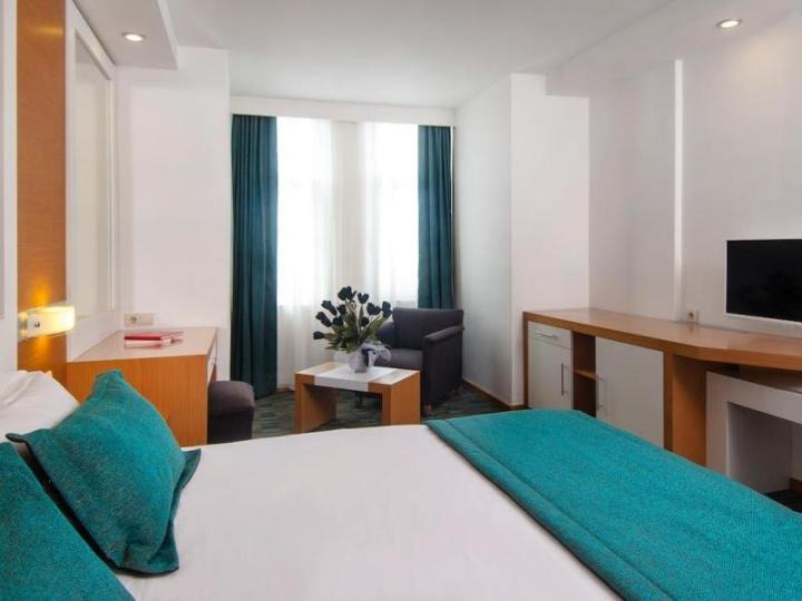 Ladonia Hotels Adakule