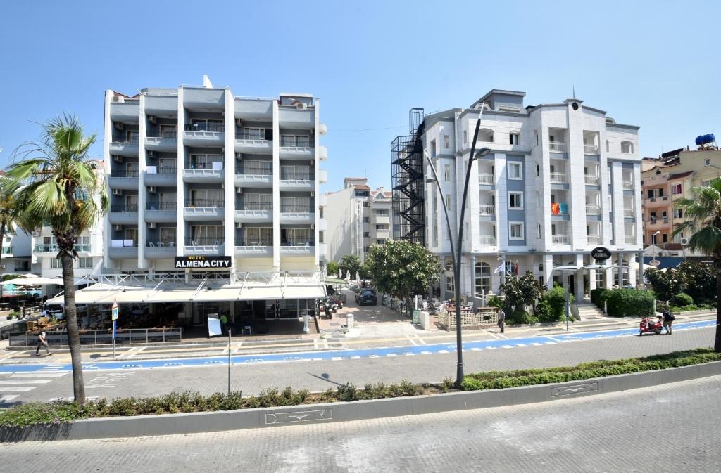 Hotel Almena City