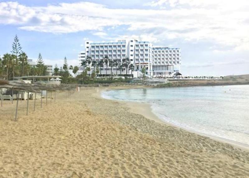 Nissiblu Beach Hotel