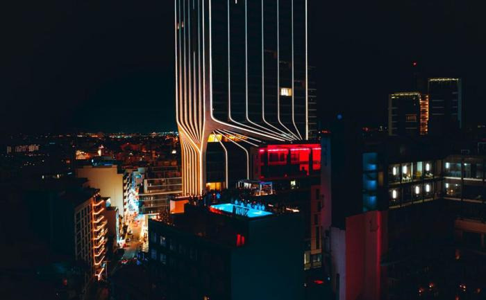 Hotel So City