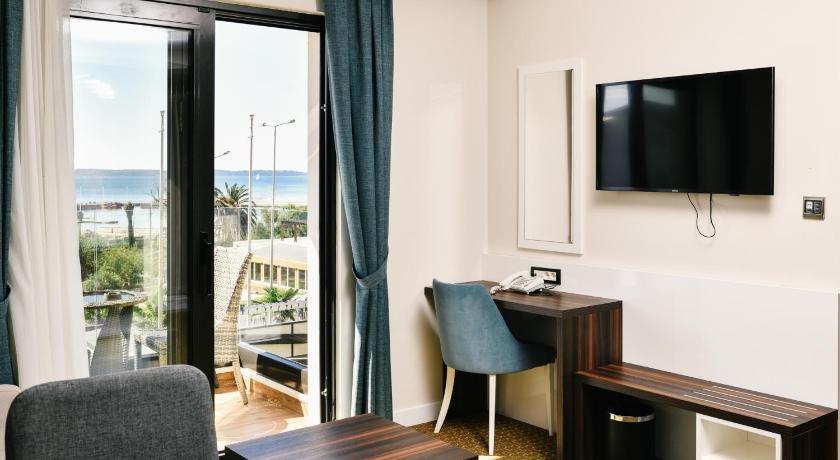 Wellnes and Spa Hotel ACD