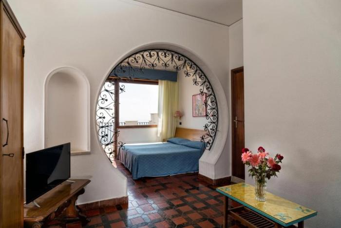 Vello Doro Art Hotel