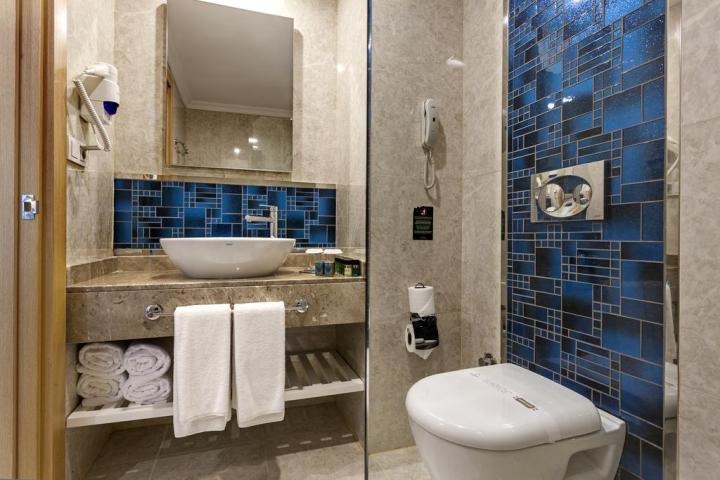 Karmir Resort Hotel