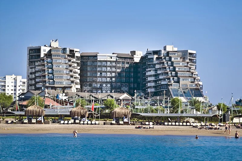 Limak Lara De Luxe Hotel & Resort