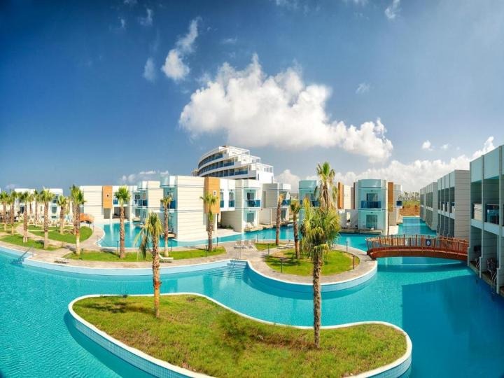 Hotel Aquasis Deluxe Resort & Spa