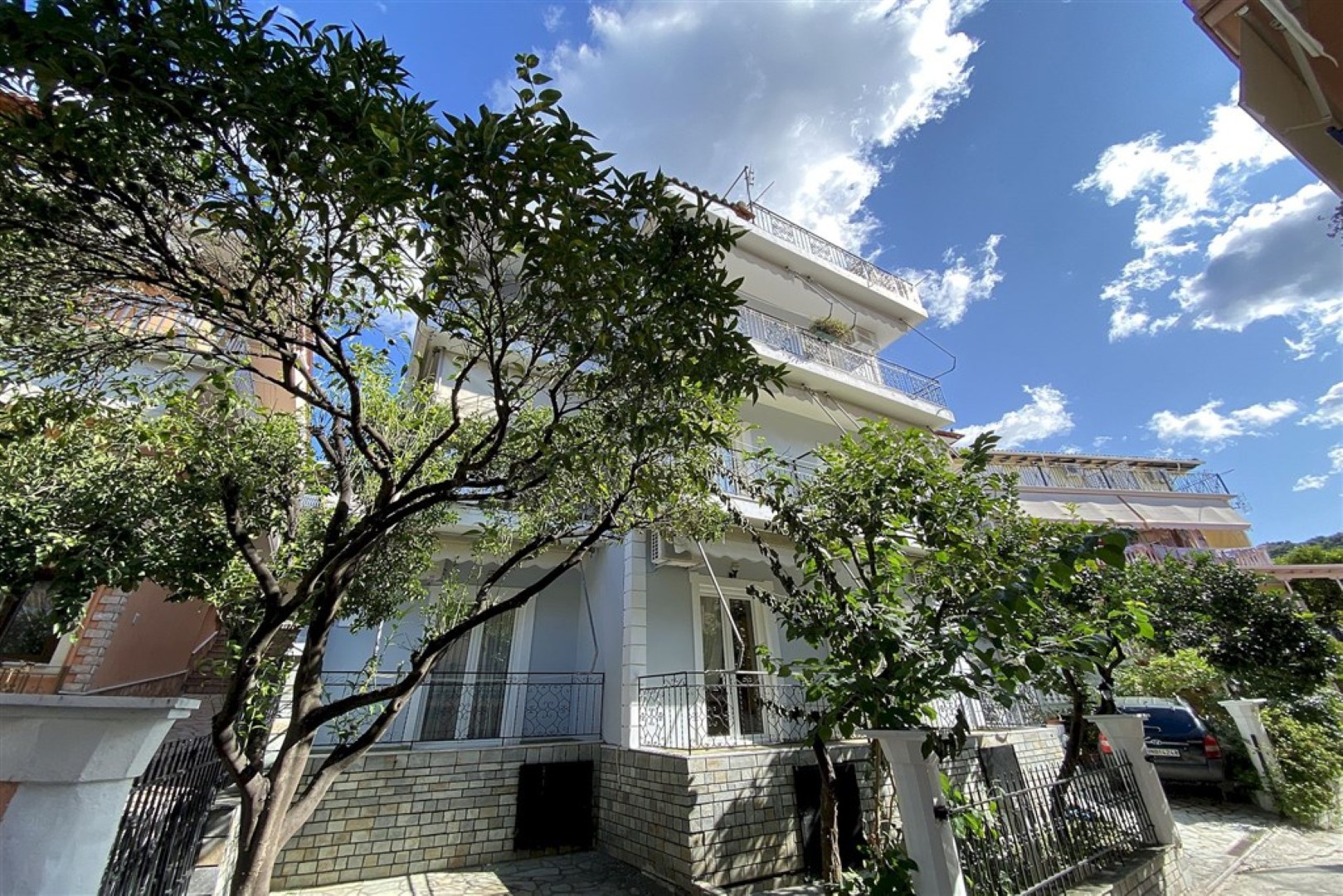 Vila Tousis