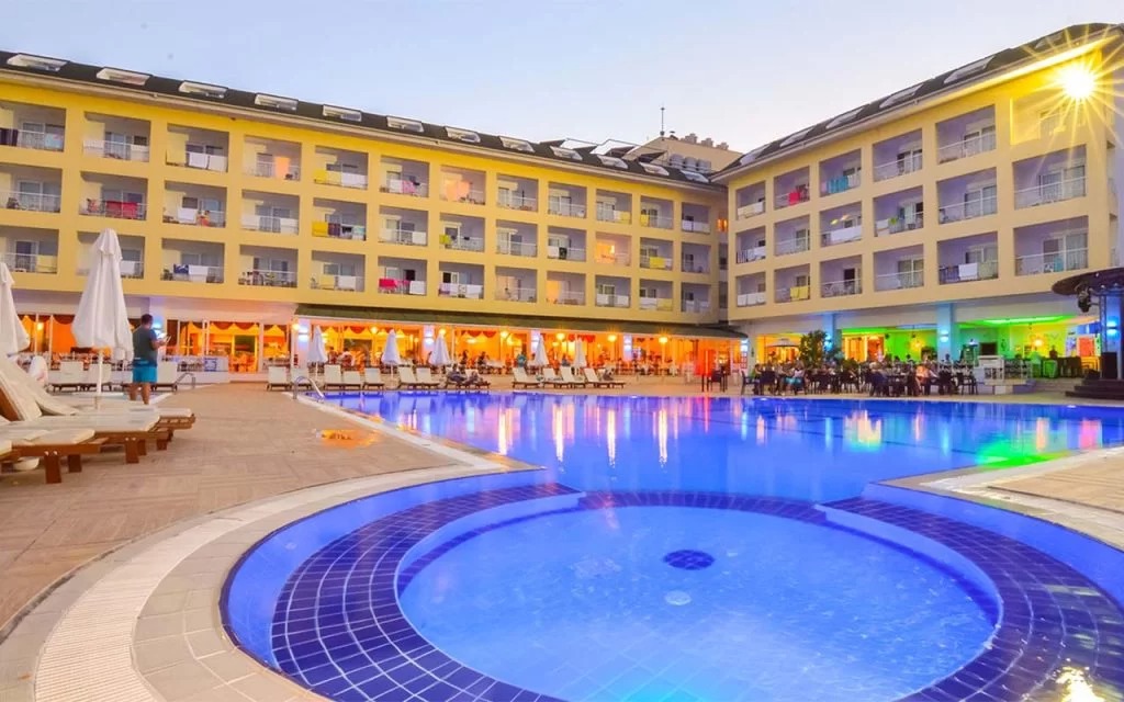 Pine House Hotel