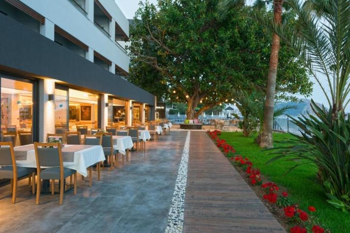 Hotel Floria Beach