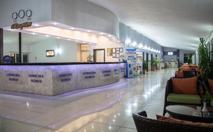 Hotel Lonicera World