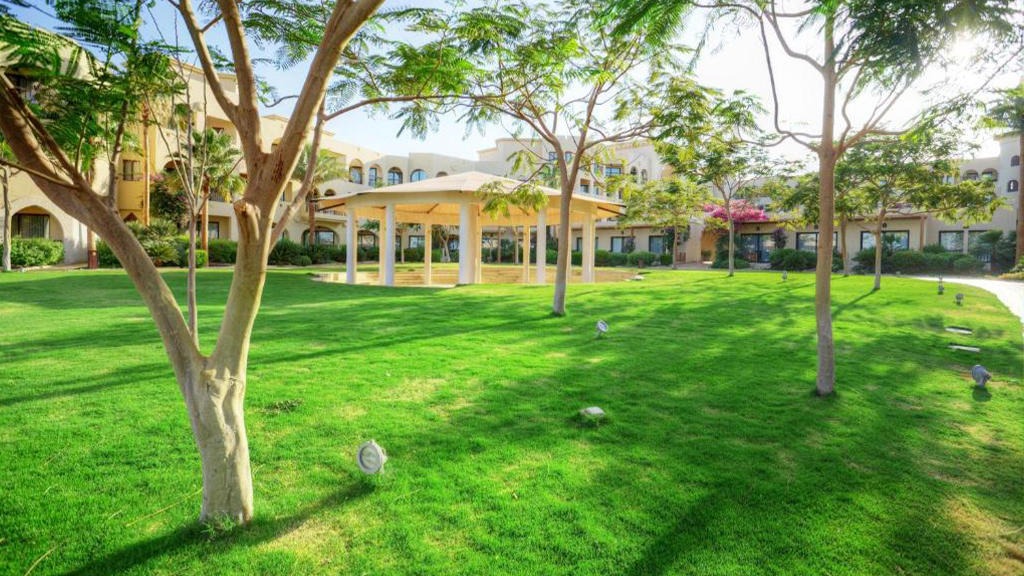 Grand Tala Bay Beach Resort