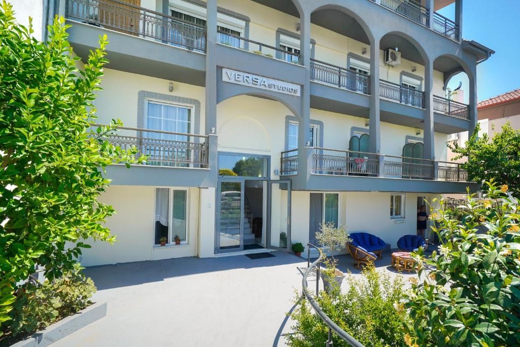Vila Versa