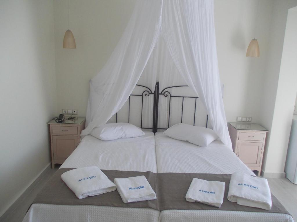 Hotel Alkyoni Beach