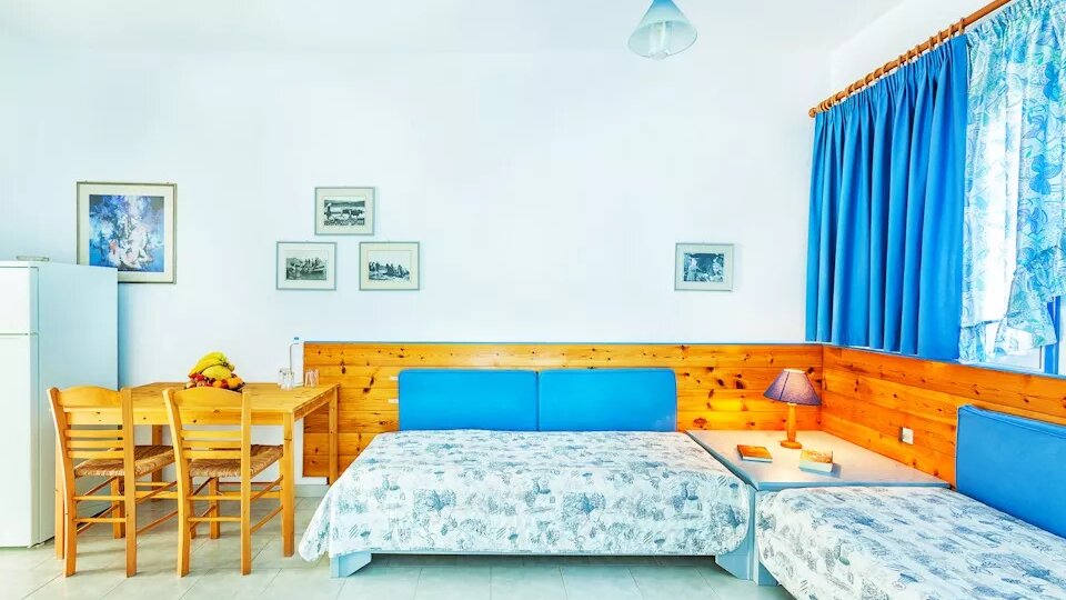 Faros Apartments