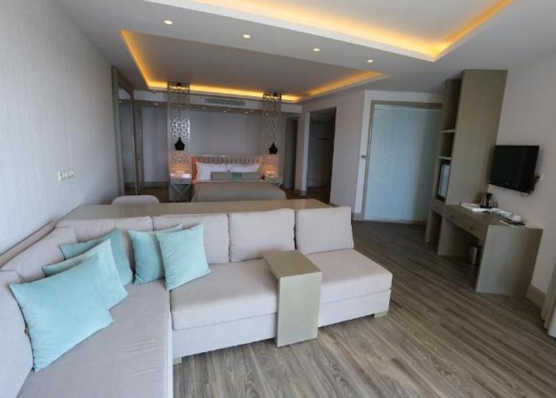 Blue Dreams Resort and Spa Hotel