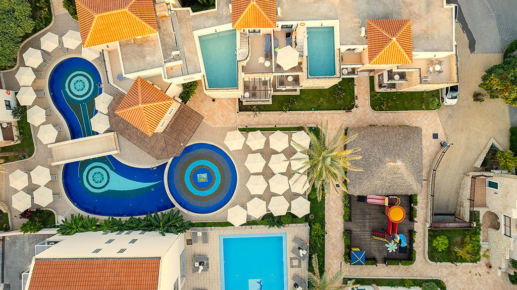 Caldera Bay Hotel