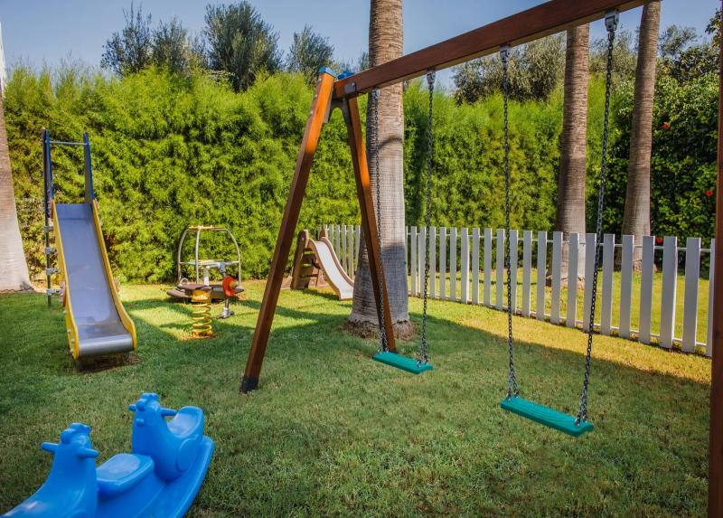 Nissi Park Hotel
