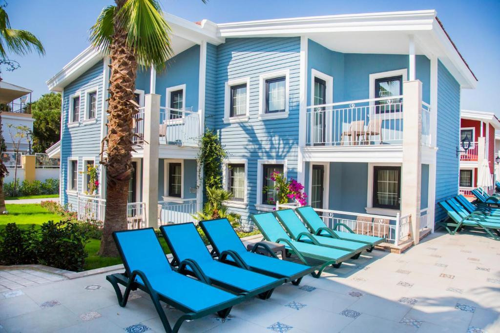 Hotel Crystal World of Colours Comfort Collection