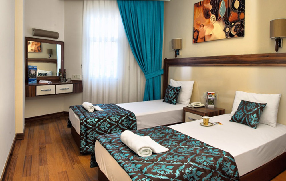Flora Suites