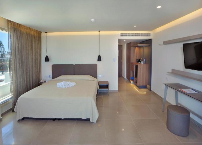 Nelia Beach Hotel