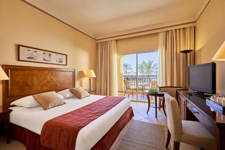 Jaz Almaza Beach Hotel