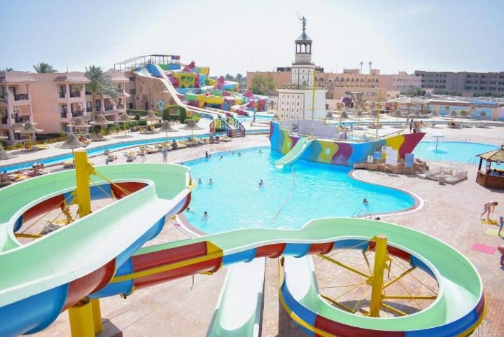 Hotel Parrotel Aqua Park Resort