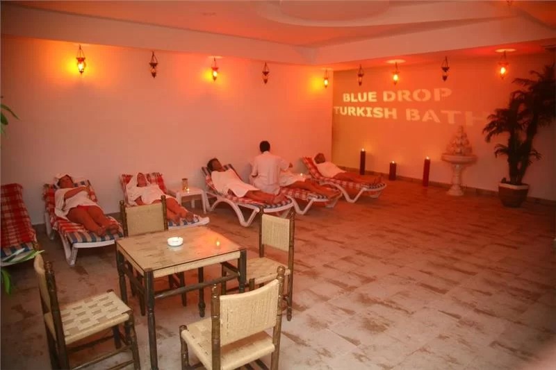 Blue Wave Suite Hotel