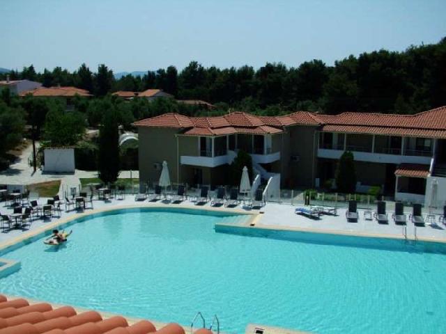 Hotel Lagomandra Beach and Suties