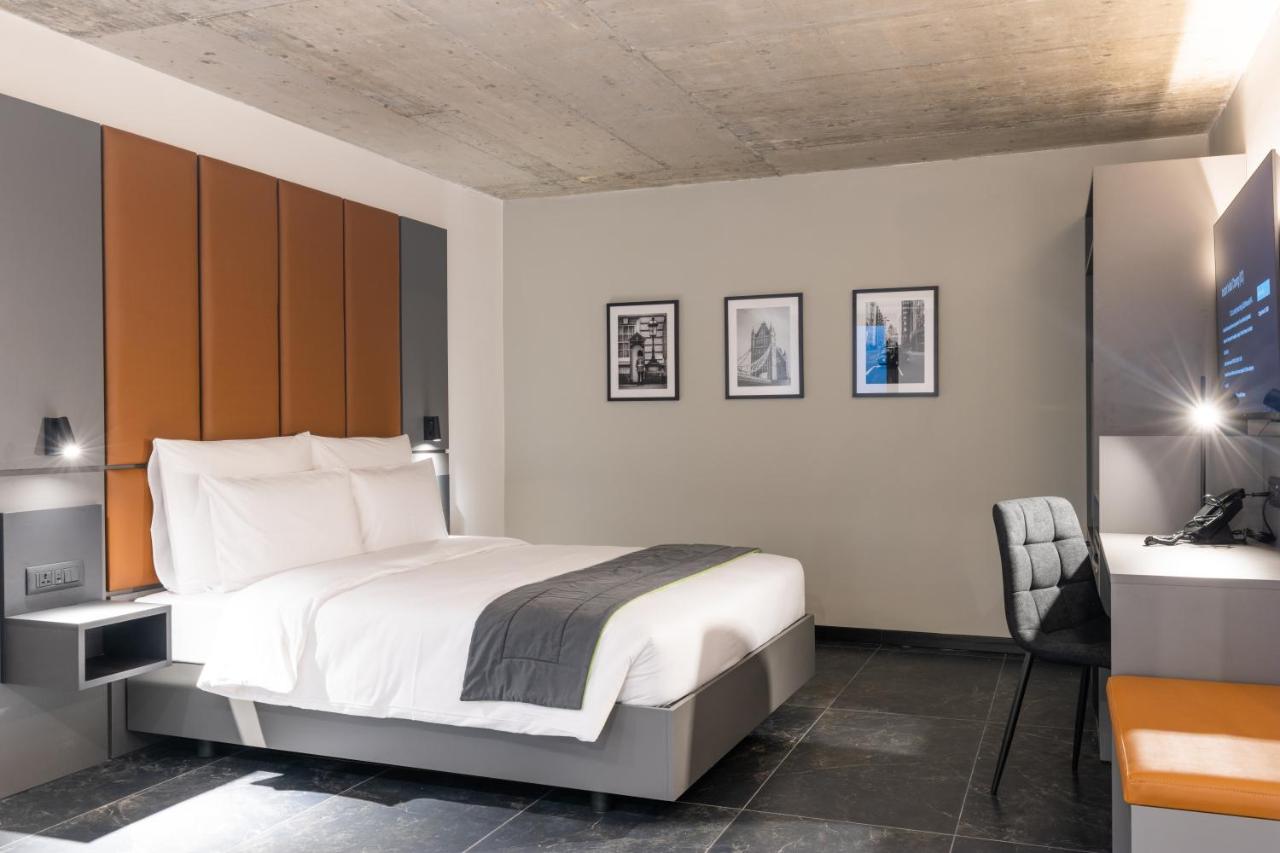 The Londoner Hotel St.Julians