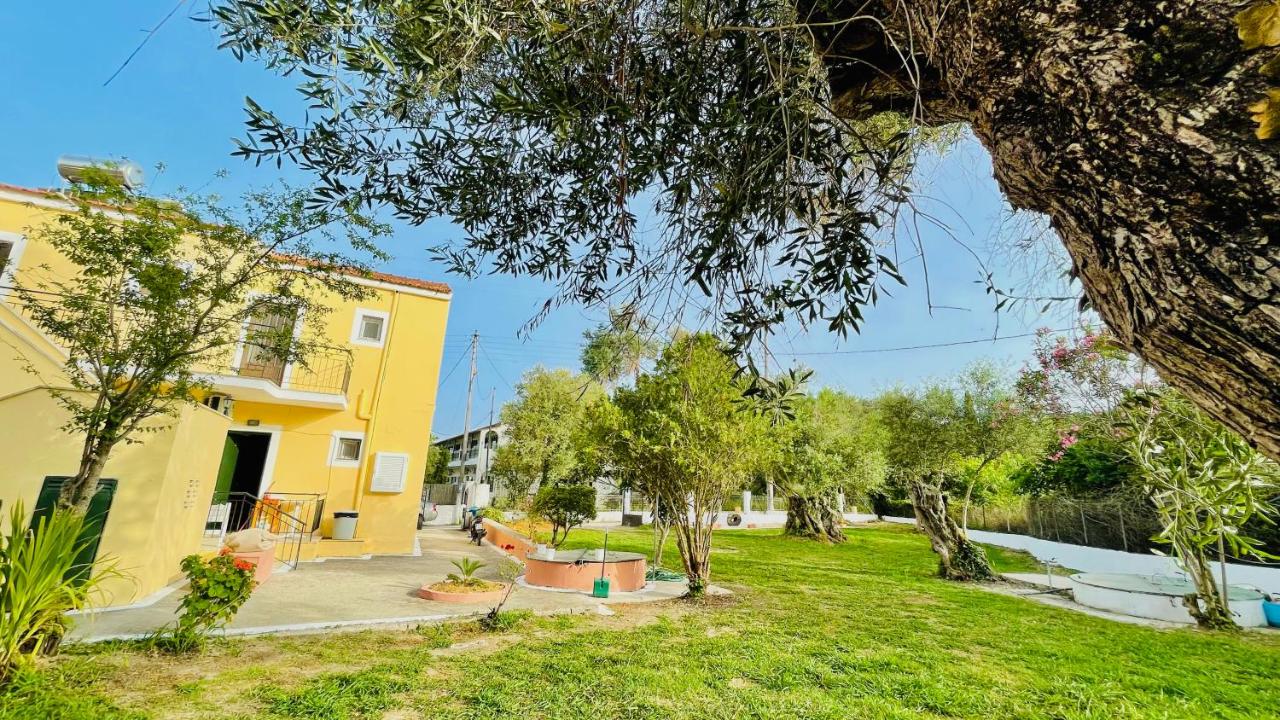 Kavos Aparthotel